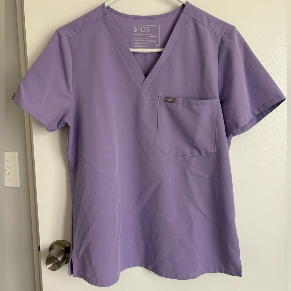 FIGS Lavender Catarina One Pocket Scrub Top M